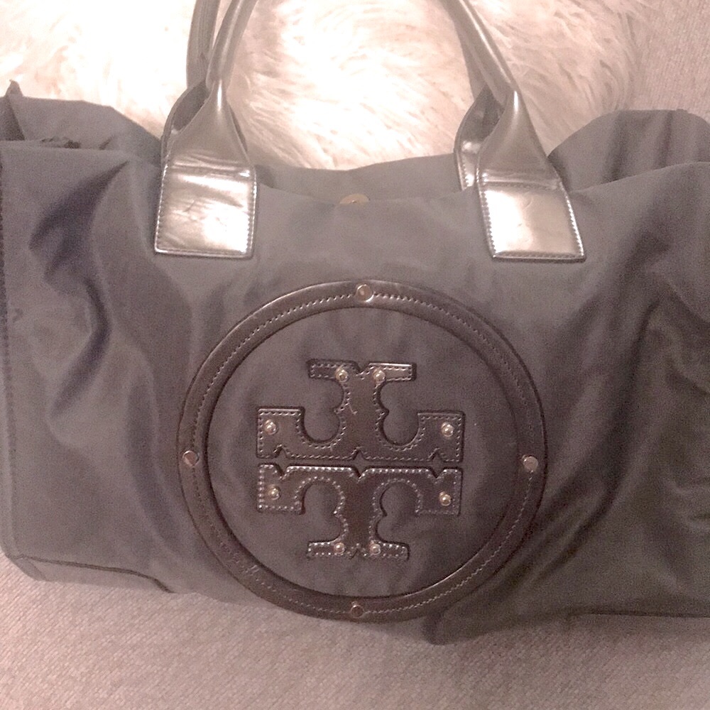 👏🏼👏🏽👏🏼 Soo Cute! Weekender/Shoulder/Tote